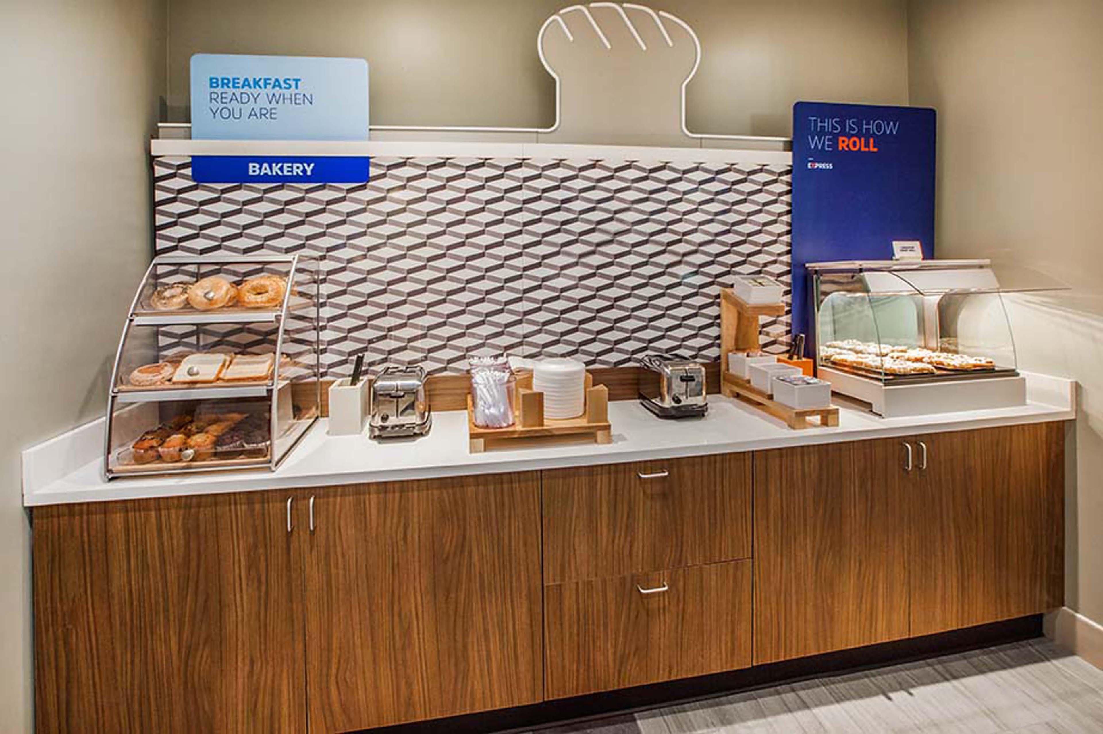 Holiday Inn Express Phenix City-Fort Benning By Ihg Ngoại thất bức ảnh