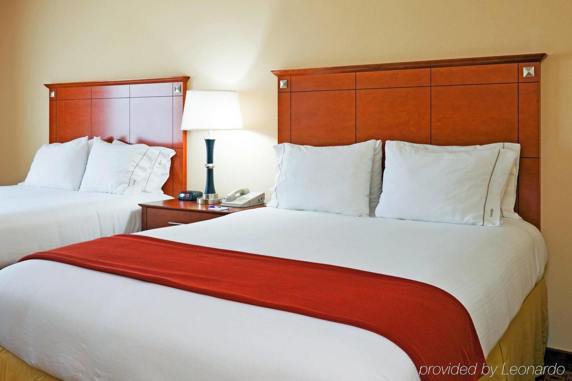 Holiday Inn Express Phenix City-Fort Benning By Ihg Ngoại thất bức ảnh