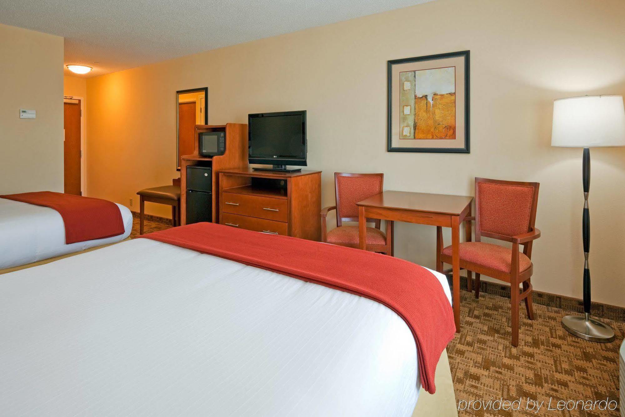 Holiday Inn Express Phenix City-Fort Benning By Ihg Ngoại thất bức ảnh