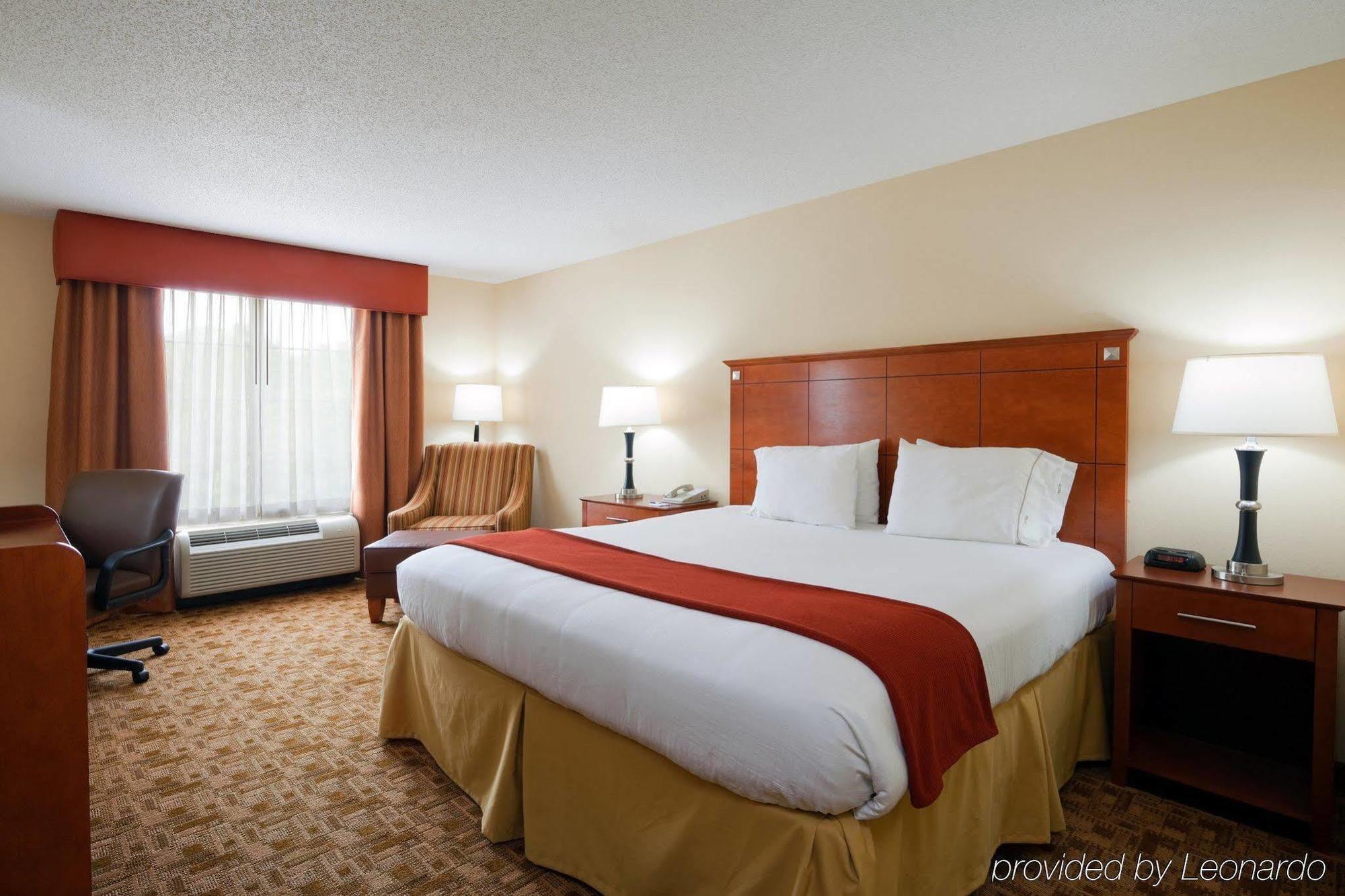 Holiday Inn Express Phenix City-Fort Benning By Ihg Ngoại thất bức ảnh